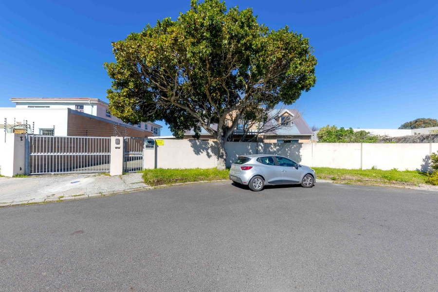 4 Bedroom Property for Sale in Ottery East Western Cape